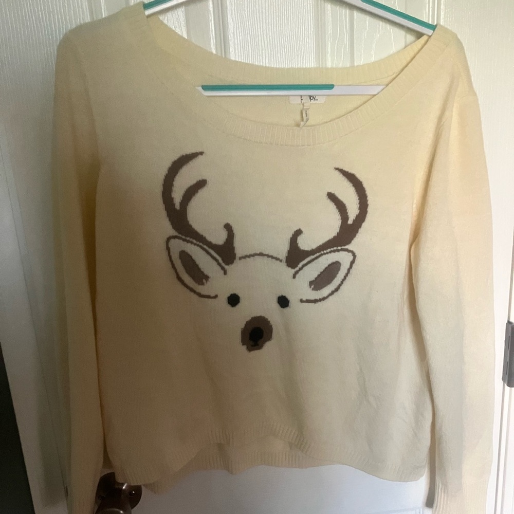 Cute Black poppy sweater brand new without tags